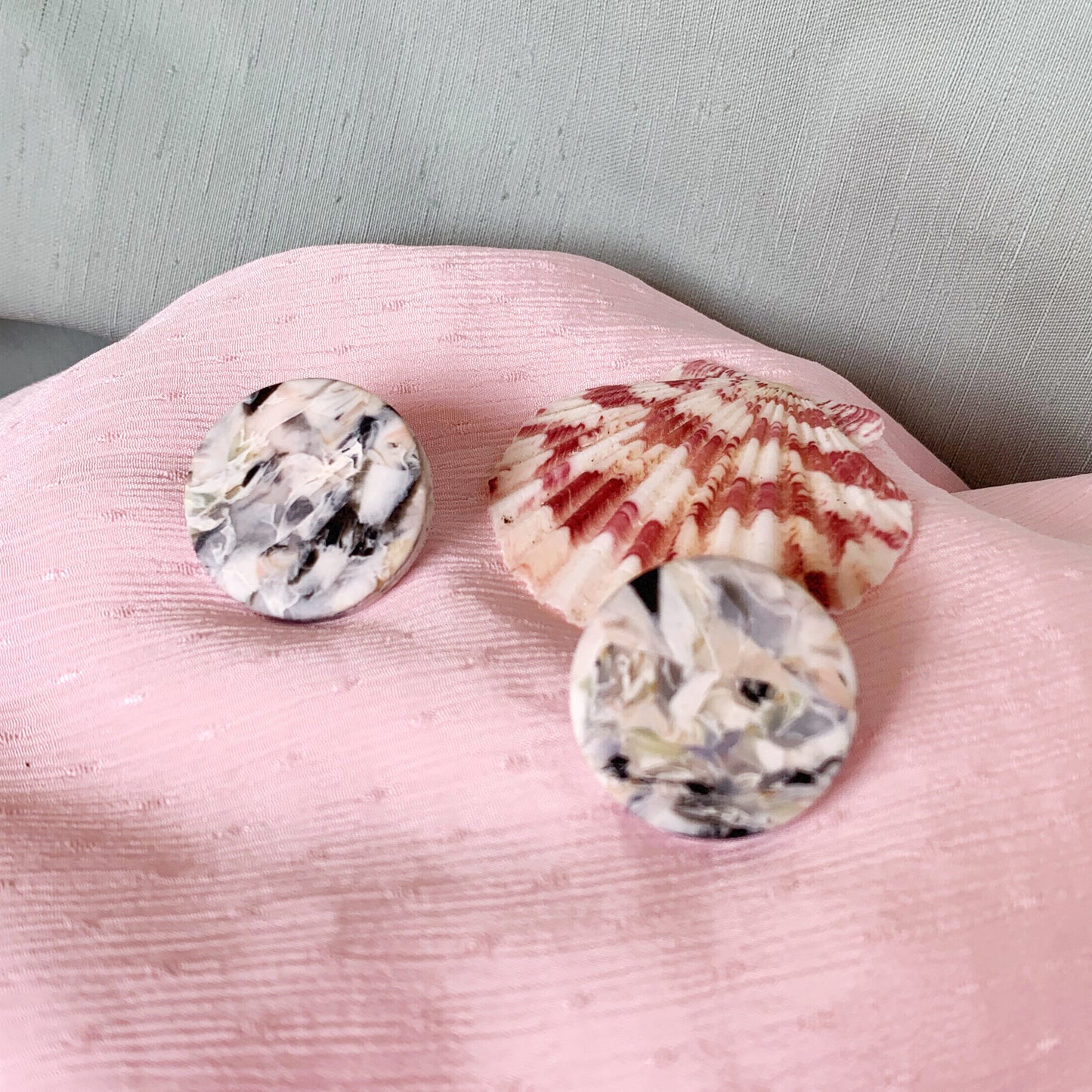 Mid Studs - Spring Marble
